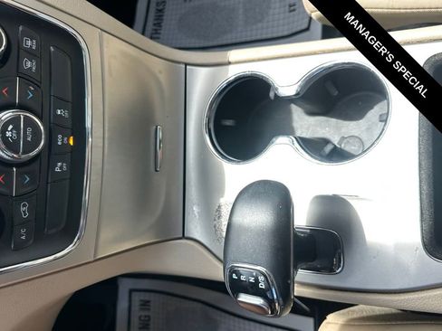 Used 2015 Jeep Grand Cherokee Limited w/ Luxury Group II image 28