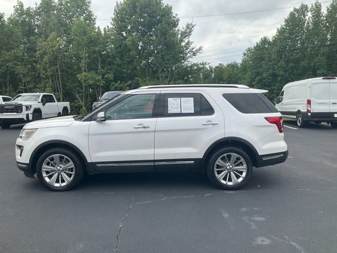 Used 2019 Ford Explorer Limited w/ Class III Trailer Tow Package AWD/4WD image 8