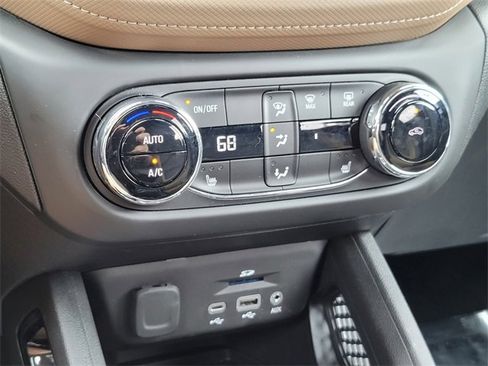 Used 2022 Chevrolet TrailBlazer ACTIV w/ Technology Package image 33