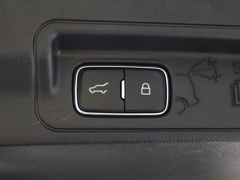 Used 2025 Ford Explorer ST-Line w/ ST-Line Street Pack image 20