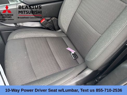 Used 2023 Chevrolet Silverado 1500 LT AWD/4WD image 25