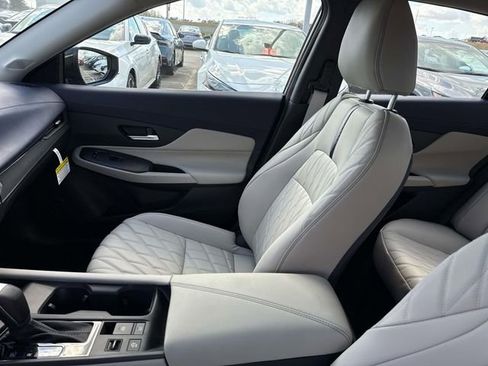 New 2026 Nissan Sentra SL w/ Floor Mat Package FWD image 19