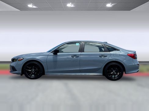 Used 2024 Honda Civic Sport image 2