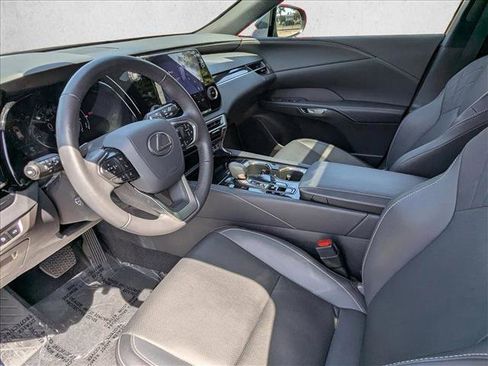 Used 2024 Lexus RX 350 FWD w/ Technology Package image 16