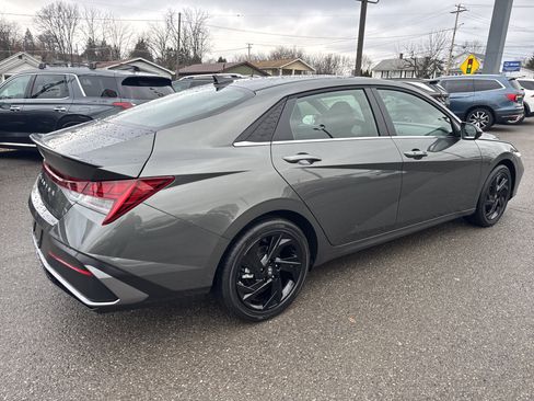 New 2026 Hyundai Elantra SEL Sport Premium image 3