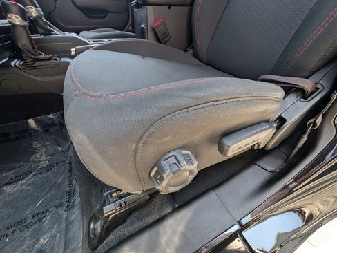 Used 2022 Jeep Wrangler Unlimited Rubicon image 15