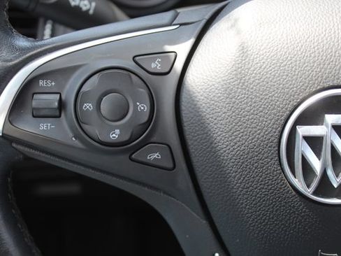 Used 2019 Buick Envision Essence FWD image 21