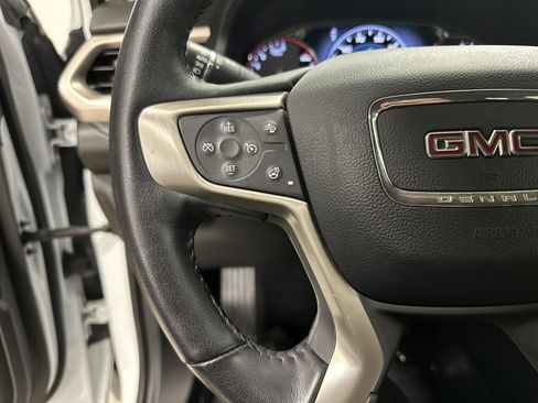 Used 2019 GMC Acadia Denali w/ Technology Package AWD/4WD image 19