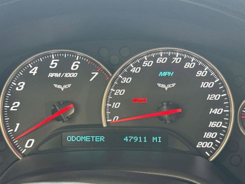 Used 2005 Chevrolet Corvette Convertible w/ Preferred Equipment Group image 26