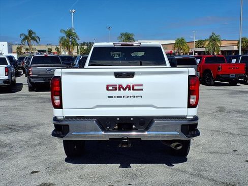Used 2024 GMC Sierra 2500 Pro w/ Convenience Package image 6