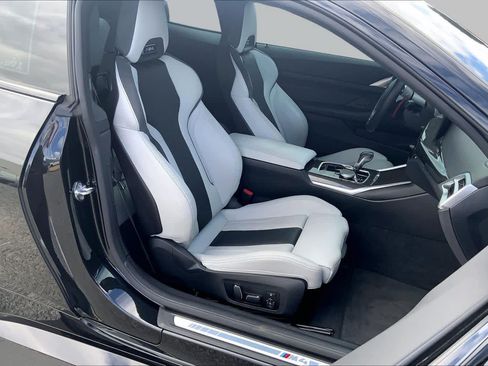 Used 2025 BMW M4 xDrive Competition w/ Executive Package AWD/4WD image 9