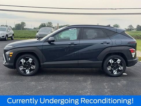 Used 2025 Hyundai Kona SEL FWD image 5