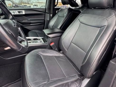 Used 2020 Ford Explorer Limited AWD/4WD image 10