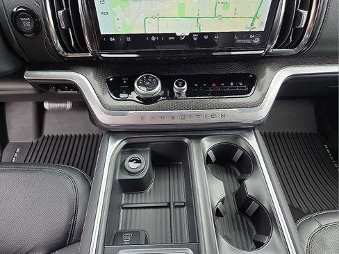 New 2026 Ford Expedition Max Platinum w/ Stealth Performance Package AWD/4WD image 25