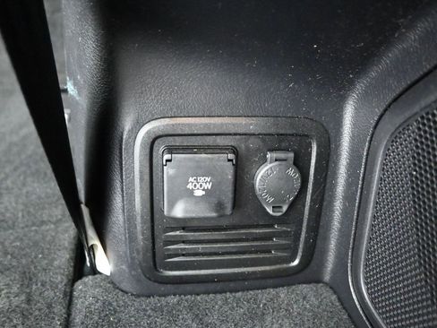 Used 2021 Toyota 4Runner Limited image 18