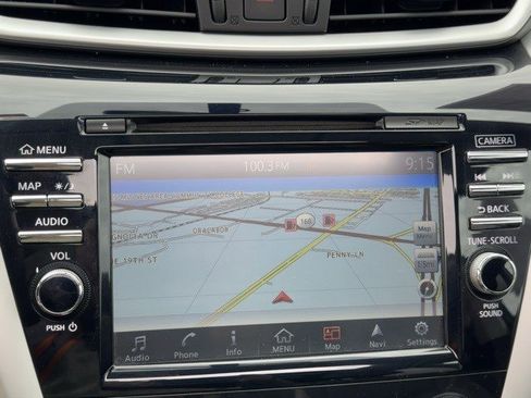 Used 2017 Nissan Murano Platinum w/ Platinum Technology Package image 19