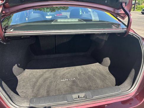Used 2025 Nissan Sentra SV FWD image 29