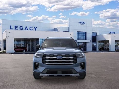New 2026 Ford Explorer Active RWD image 6