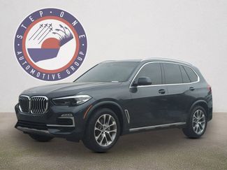 Used 2019 BMW X5 xDrive40i w/ Premium Package 2 AWD/4WD video 1