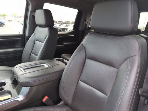 Used 2022 GMC Sierra 1500 SLT w/ SLT Premium Plus Package AWD/4WD image 15