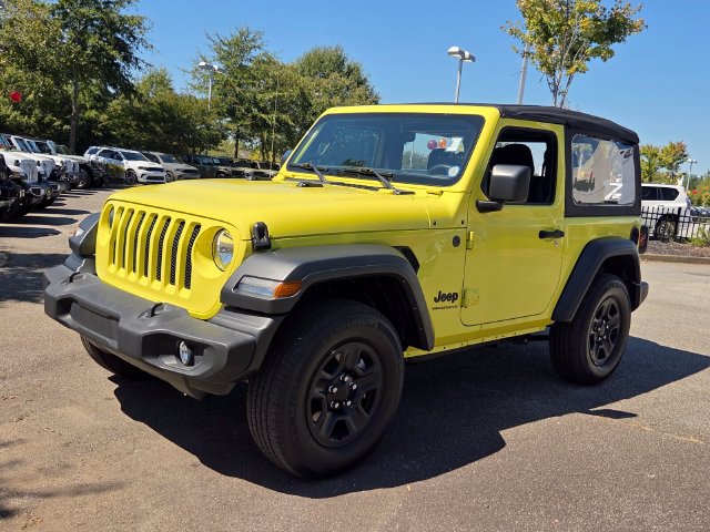 Used 2023 Jeep Wrangler Sport AWD/4WD image 4