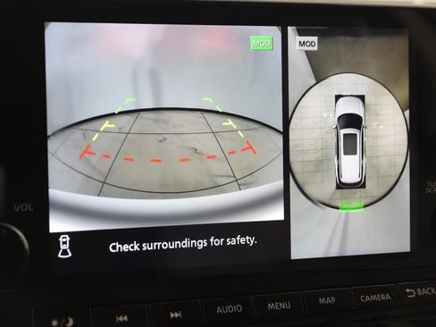 Used 2023 Nissan Pathfinder SL image 10