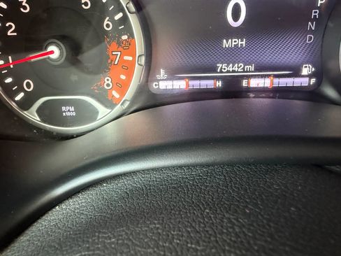 Used 2018 Jeep Renegade Limited FWD image 11