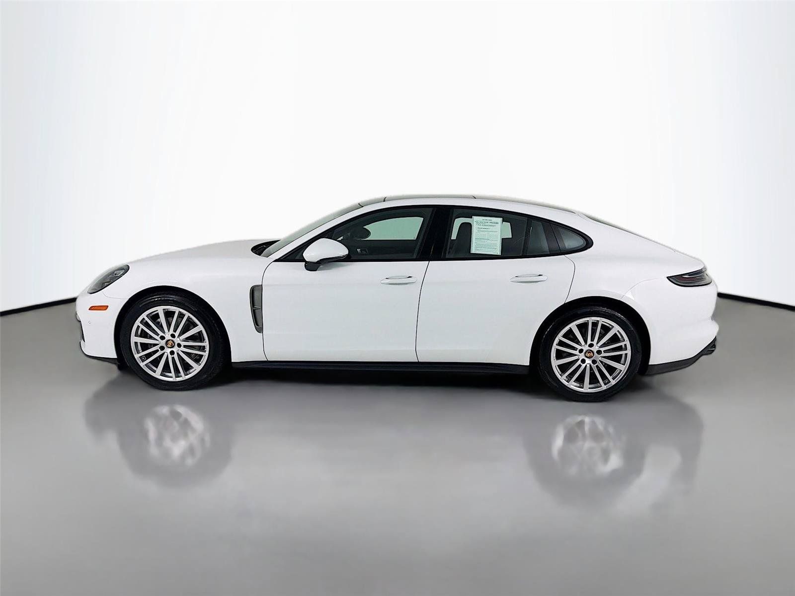 Used 2023 Porsche Panamera 4 Platinum Edition AWD/4WD image 2