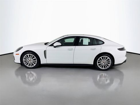 Used 2023 Porsche Panamera 4 Platinum Edition AWD/4WD image 2