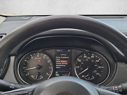 Used 2019 Nissan Rogue S FWD image 11