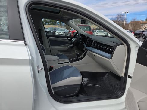 New 2026 Volkswagen Jetta SE image 28