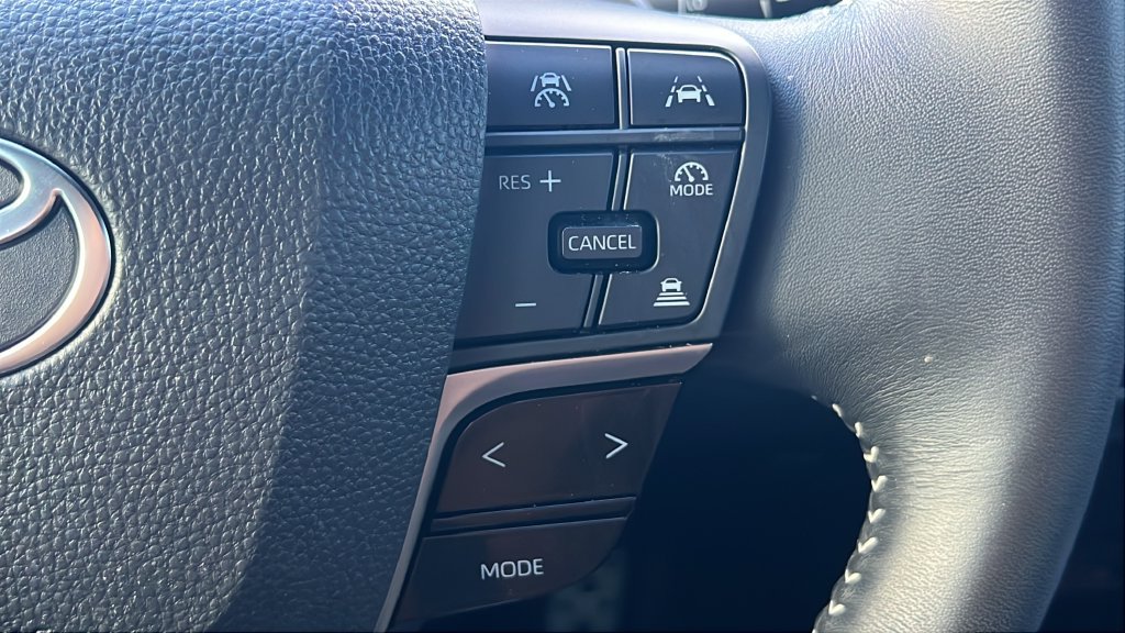 Used 2026 Toyota Camry SE FWD image 21