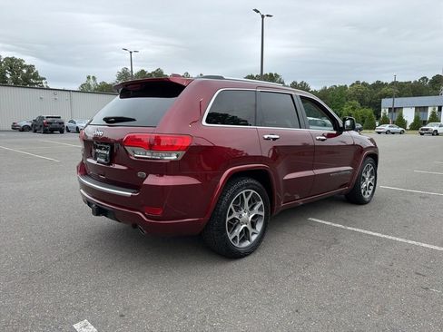 Used 2020 Jeep Grand Cherokee Overland AWD/4WD image 5
