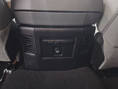 Used 2014 RAM 1500 Big Horn AWD/4WD image 38