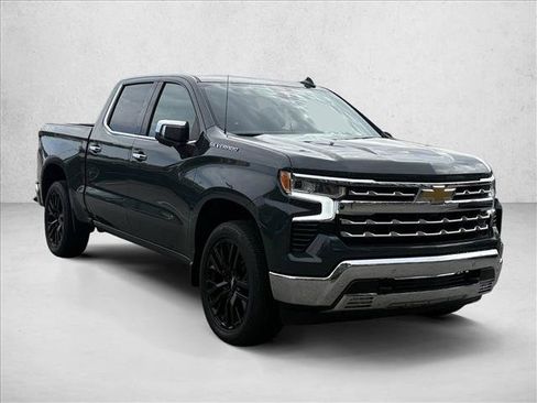 Used 2025 Chevrolet Silverado 1500 LTZ w/ LTZ Premium Package image 24