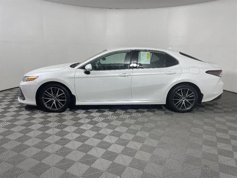 Certified 2023 Toyota Camry XLE w/ Cold Weather Package AWD/4WD image 4