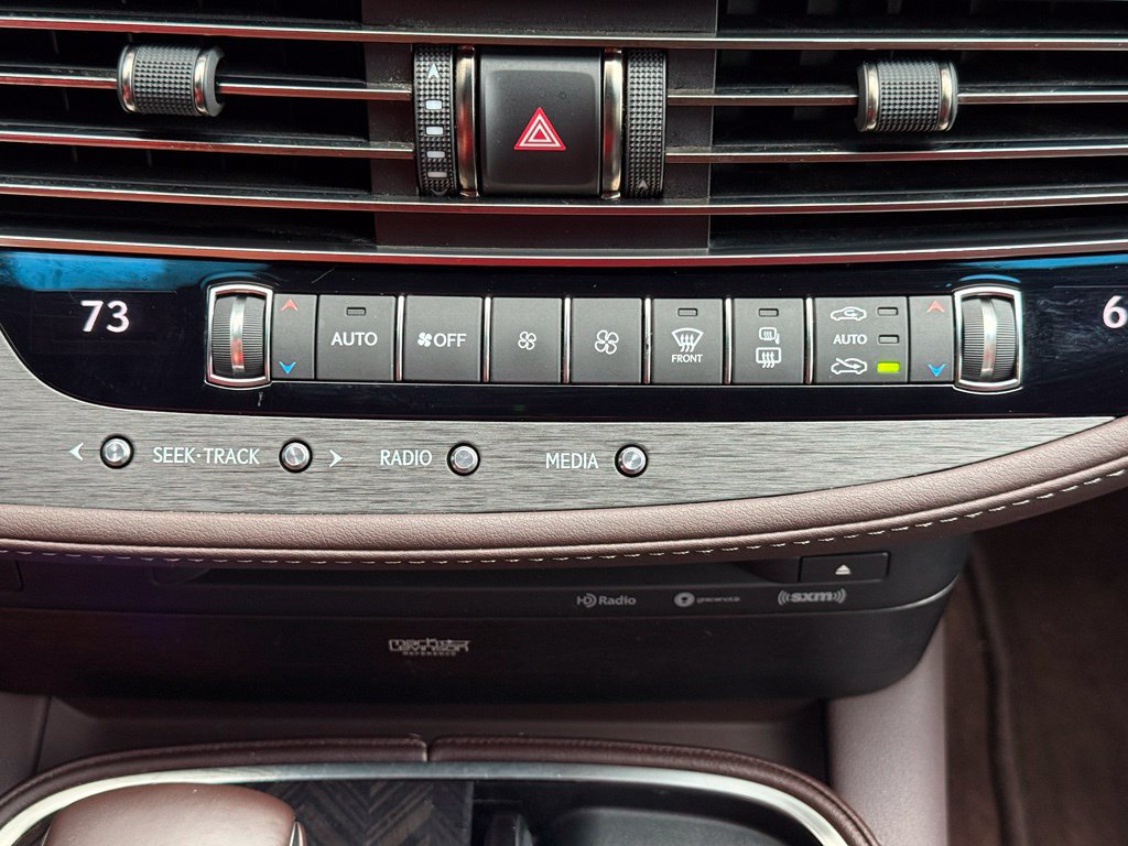 Used 2018 Lexus LS 500 w/ Luxury Package RWD image 19