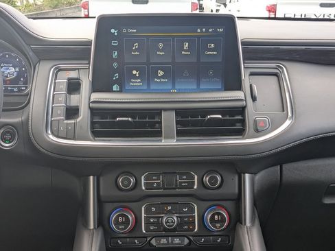 Used 2024 Chevrolet Suburban LT image 21