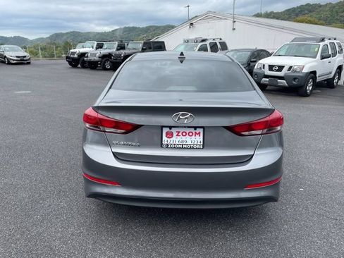 Used 2018 Hyundai Elantra SEL FWD image 7