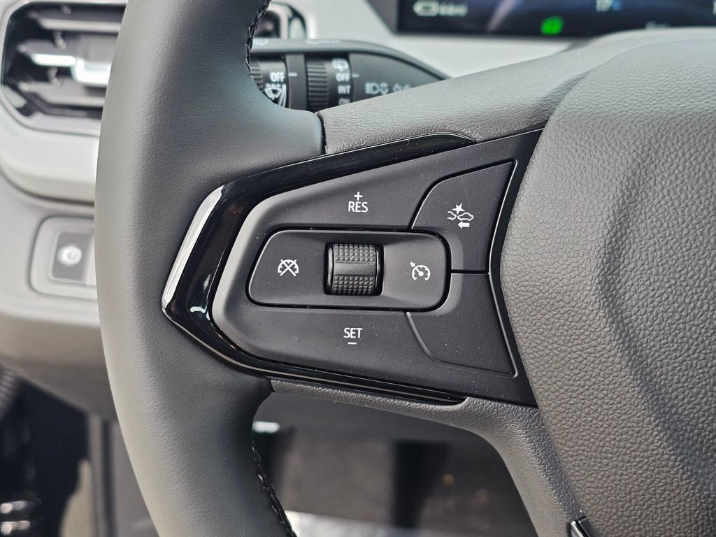 New 2027 Chevrolet Bolt LT w/ Comfort Package FWD image 18