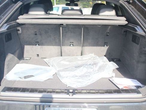 New 2026 BMW X6 xDrive40i w/ Executive Package image 7