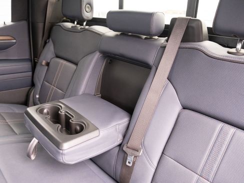 Used 2023 Chevrolet Silverado 1500 High Country w/ Technology Package image 22