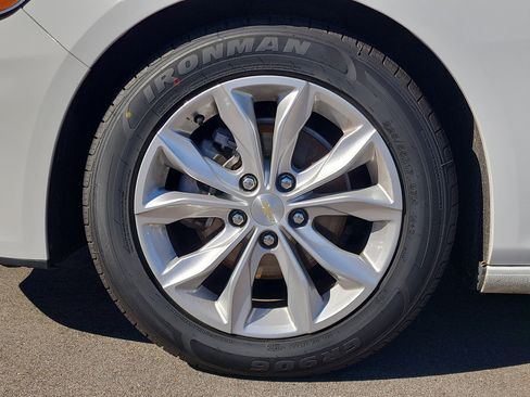 Used 2024 Chevrolet Malibu LT image 6