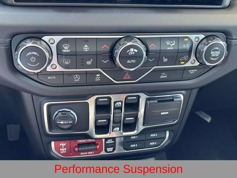 New 2026 Jeep Wrangler Unlimited Rubicon AWD/4WD image 24
