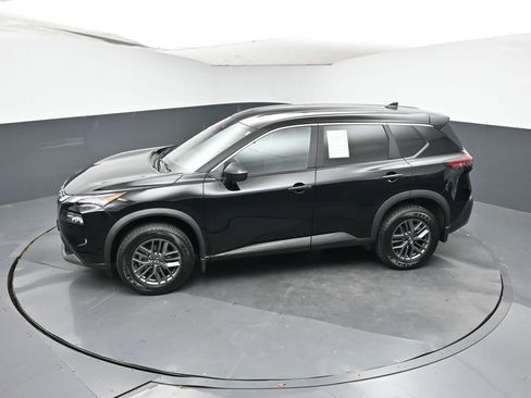 Used 2023 Nissan Rogue S image 33