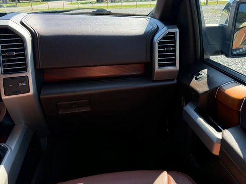 Used 2020 Ford F150 King Ranch w/ Equipment Group 601A Luxury AWD/4WD image 29