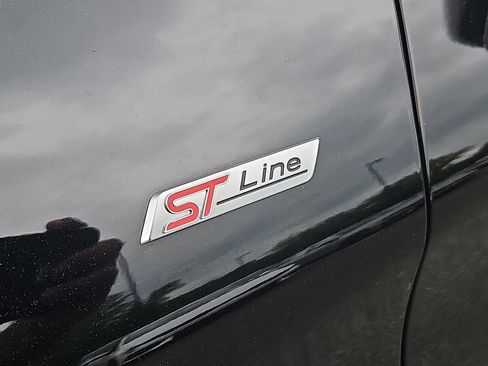 Used 2022 Ford Explorer ST-Line AWD/4WD image 11