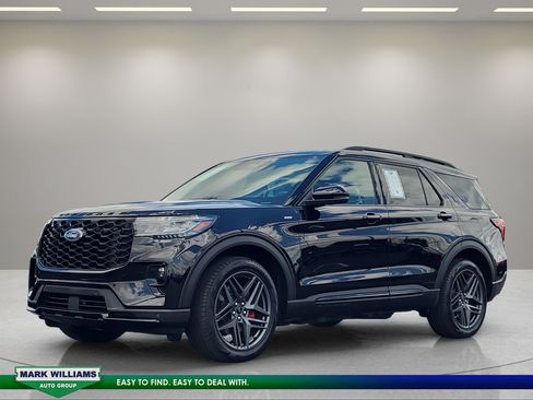 Used 2025 Ford Explorer ST-Line w/ Premium Package AWD/4WD image 8