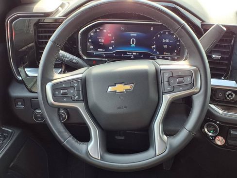 Used 2025 Chevrolet Silverado 1500 LT RWD image 20