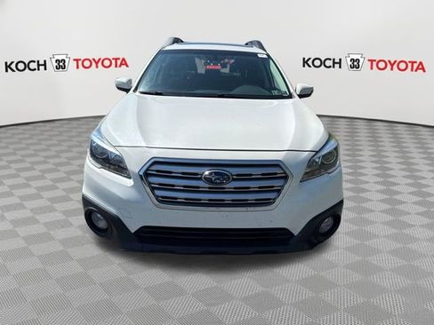 Used 2017 Subaru Outback 2.5i Premium AWD/4WD image 2